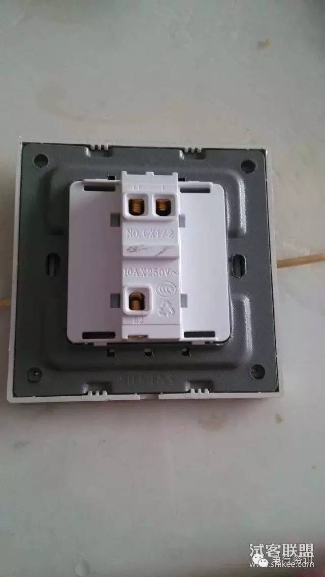 1.5米高海啸袭击日本，海水巨幅涨落